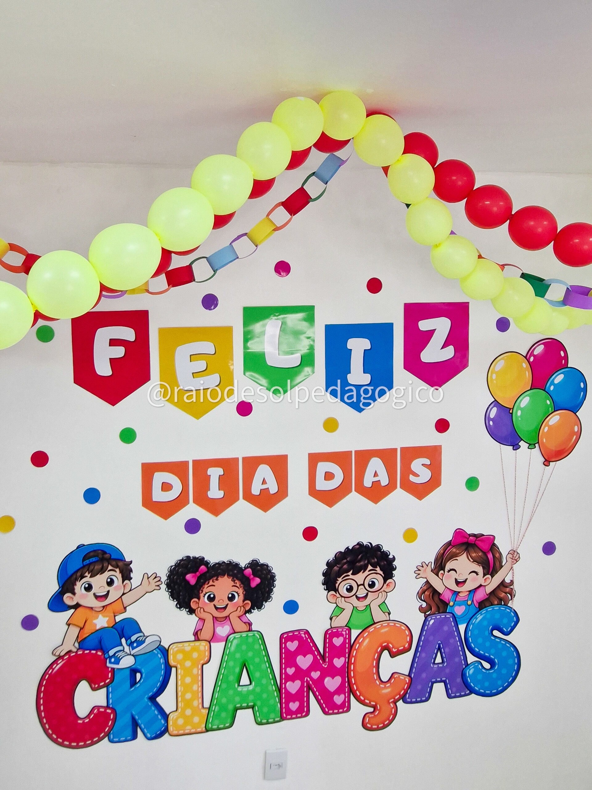 Painel Dia das Crianças - Festa das Cores - Raio de Sol Pedagógico