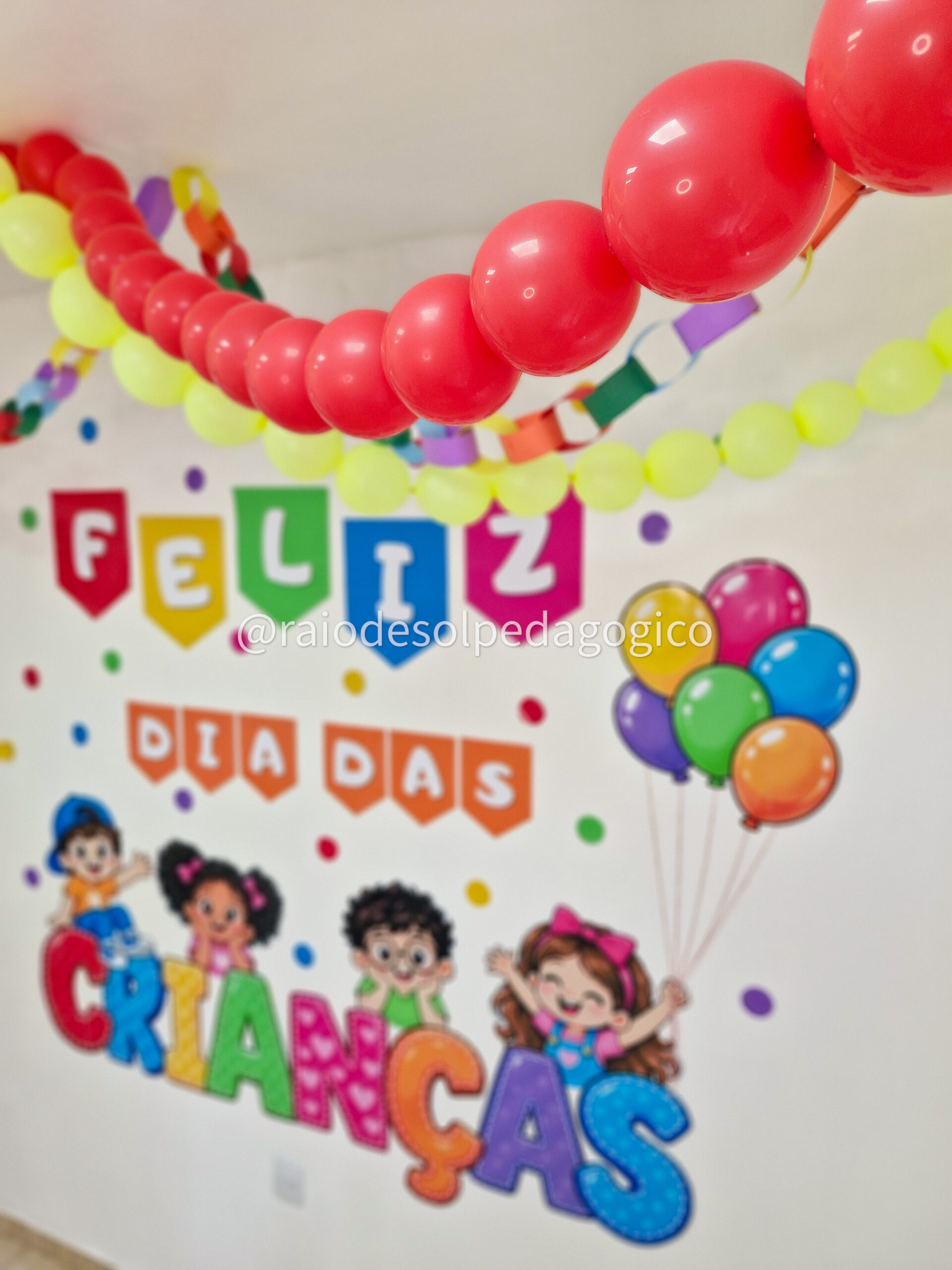 Painel Dia das Crianças - Festa das Cores - Raio de Sol Pedagógico